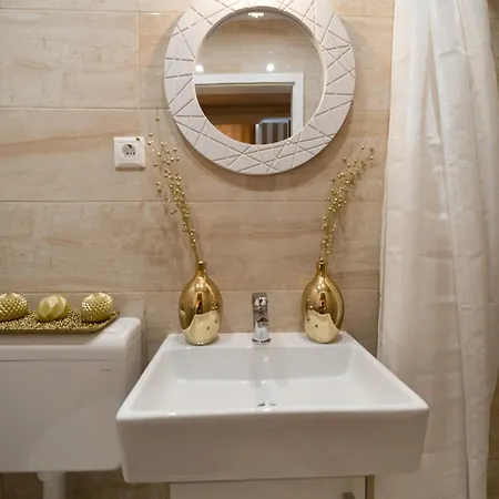 Apartman Stylish Collection