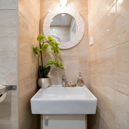 Stylish Collection Apartman